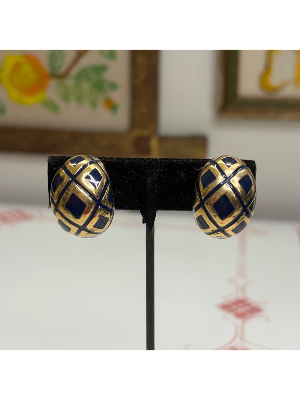 Ciner navy enamel & gold tone clip earrings vintage 80s